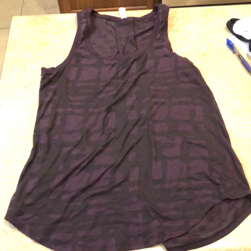 Lululemon go ohm tank I think